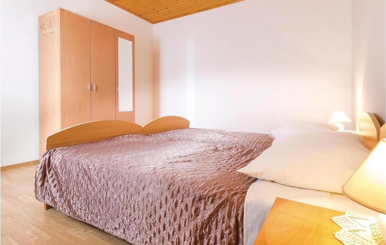 Awesome Apartment In Pula With Wifi Exterior photo