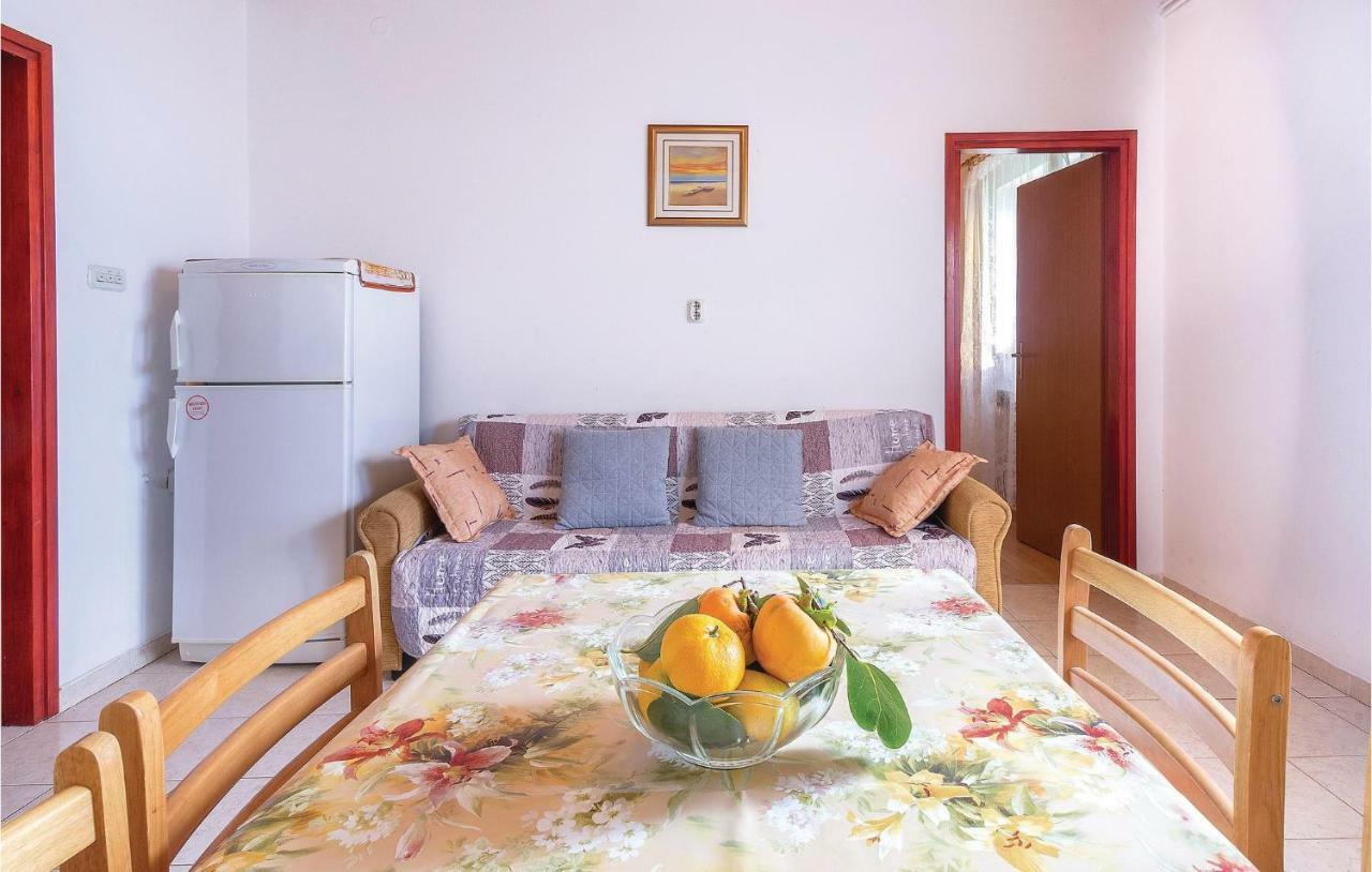 Awesome Apartment In Pula With Wifi Exterior photo